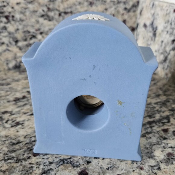 RARE VINTAGE WEDGWOOD ENGLAND BLUE WHITE SEASONS DESK MANTEL OFFICE CLOCK - Picture 6 of 15